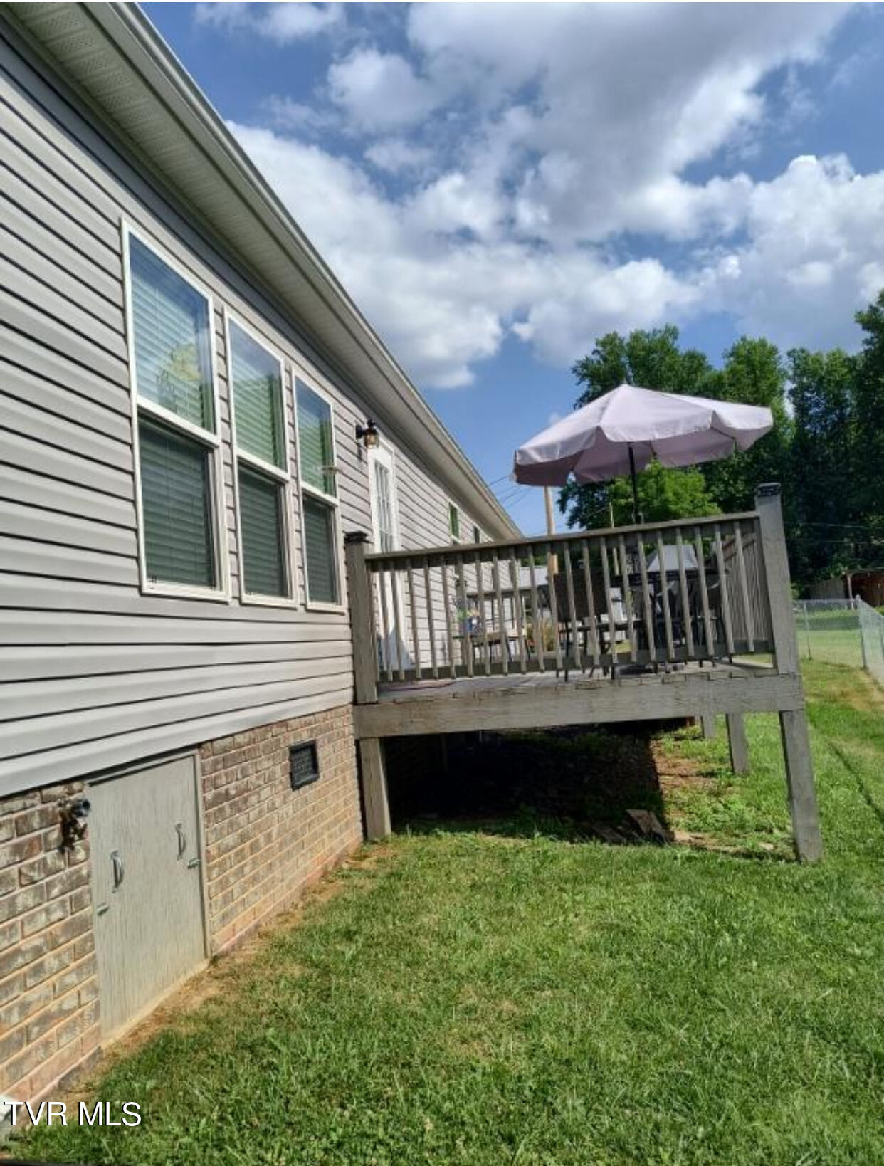 152 Peters Hollow Road Elizabethton, TN 37643 - Photo 10 of 55 IMG_1523