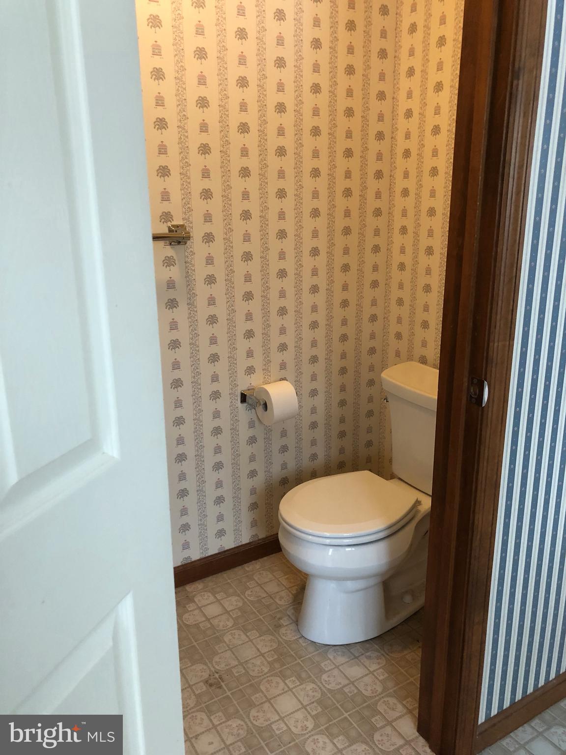 1422 Snyder Road Green Lane, PA 18054 - Photo 15 of 31 1st Floor Powder Room