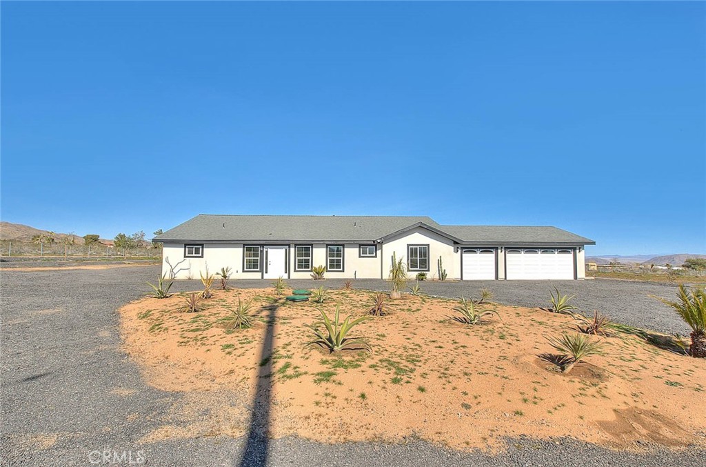 55972 Hondo Street Yucca Valley, CA 92284 - Photo 3 of 74
