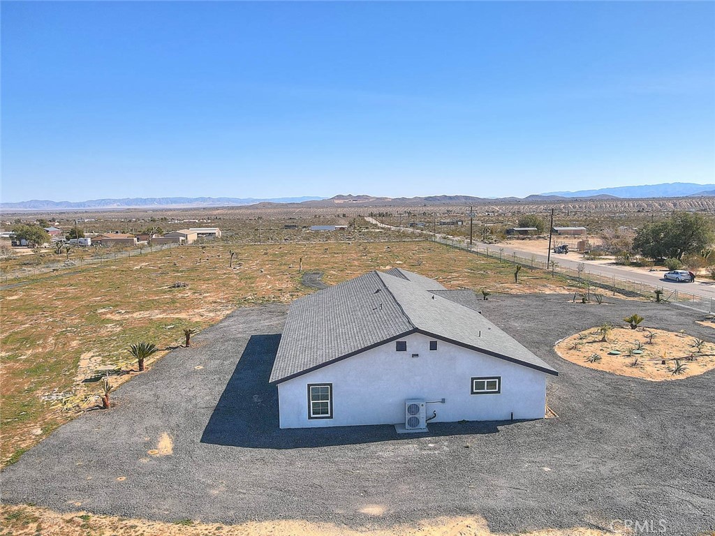 55972 Hondo Street Yucca Valley, CA 92284 - Photo 8 of 74
