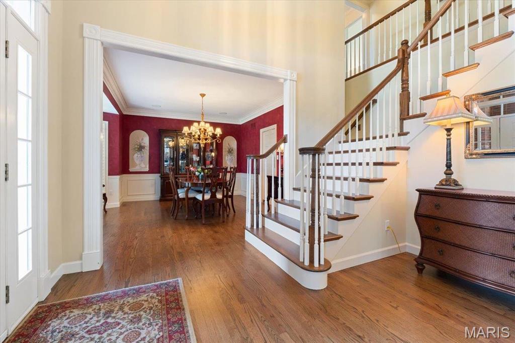 2142 White Ln Drive Chesterfield, MO 63017 - Photo 3 of 40