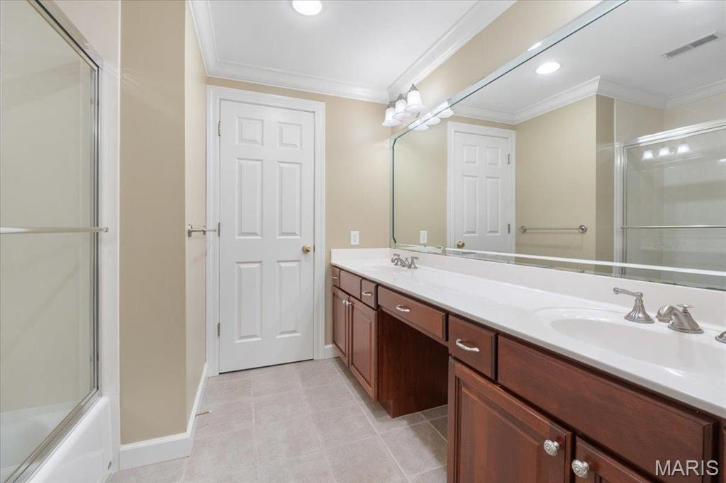 2142 White Ln Drive Chesterfield, MO 63017 - Photo 32 of 40