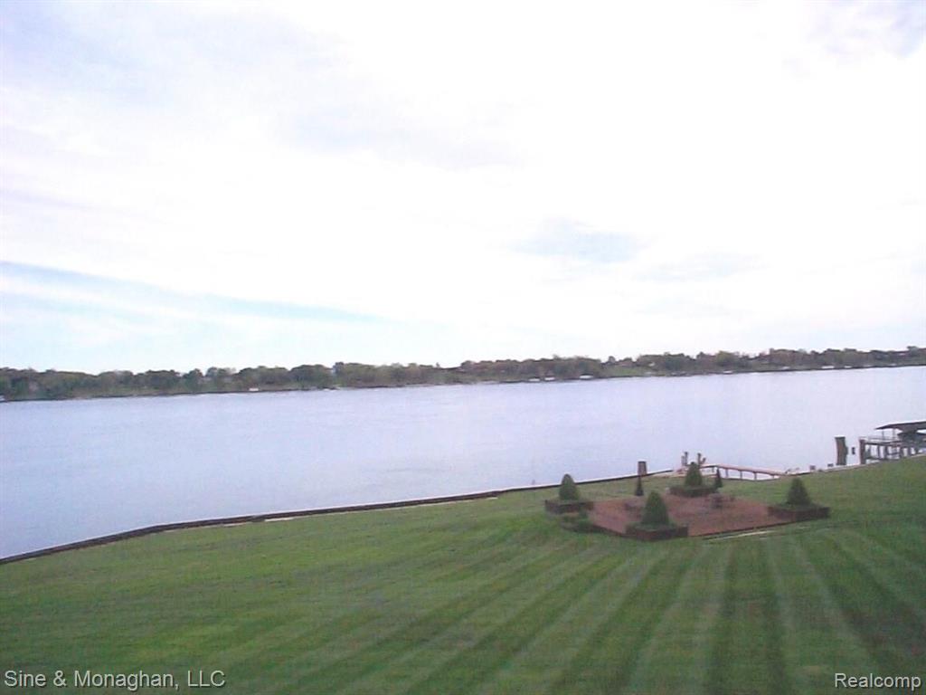 1501 River Road, Unit 204 St. Clair, MI 48079 - Photo 23 of 33