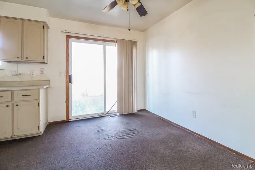 3190 Eastern Avenue Rochester, MI 48307 - Photo 17 of 25 009-5364310-small.jpg