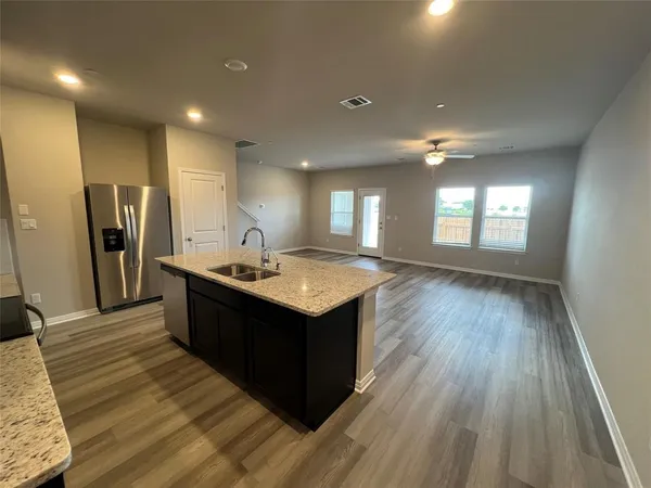 $1,950 | 1850 Settlers Glen Drive, Unit 803, Round Rock, TX 78665