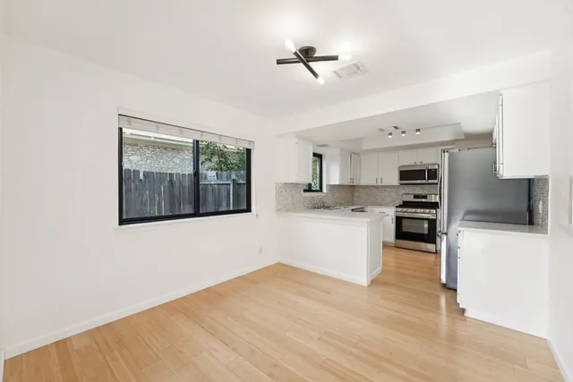 $439,900 | 10229 Missel Thrush Drive, Austin, TX 78750