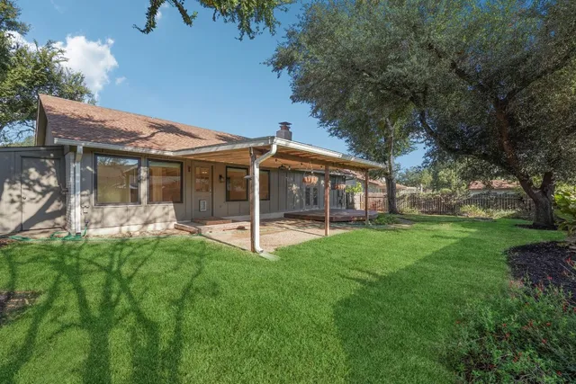 $439,900 | 10229 Missel Thrush Drive, Austin, TX 78750