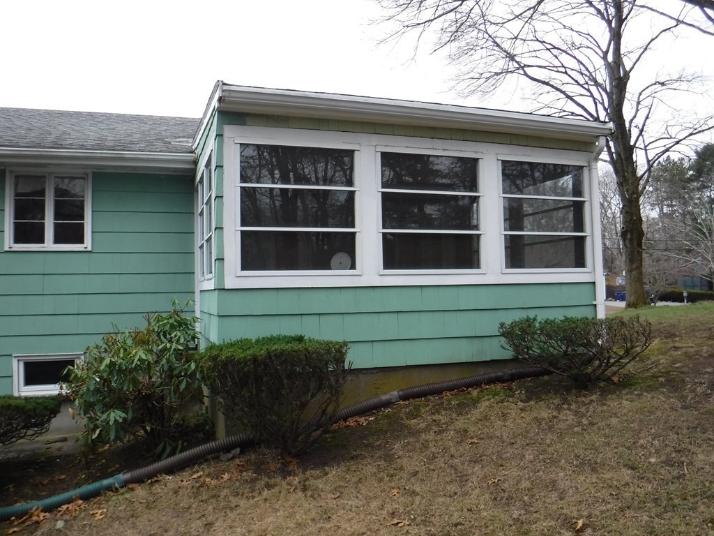 65 Norfolk Road Braintree, MA 02184 - Photo 21 of 23 Gallery Image 21