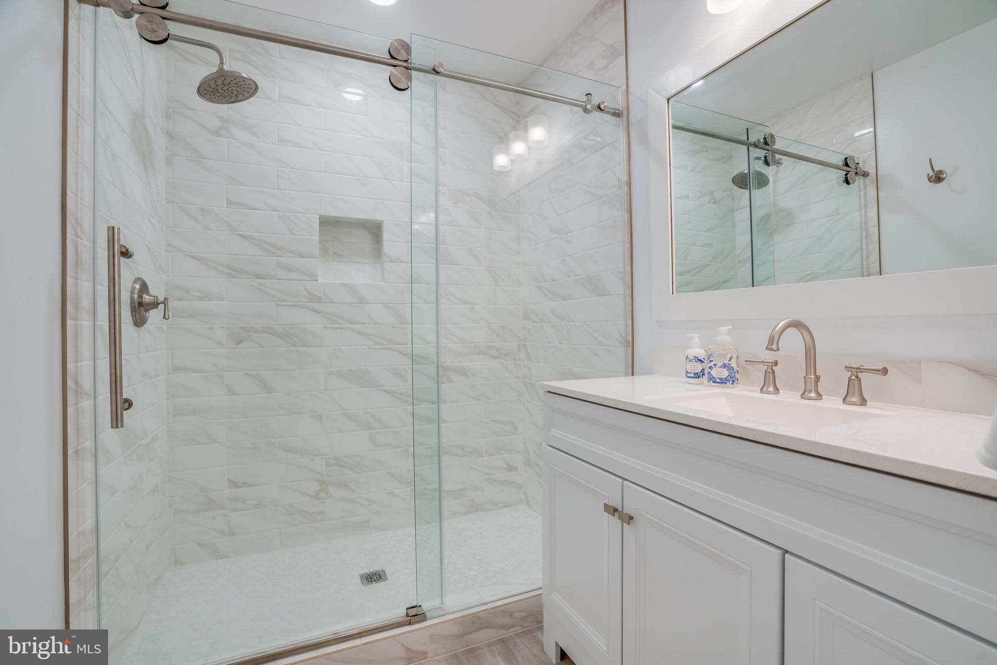 7205 Evans Mill Road McLean, VA 22101 - Photo 19 of 35 Bathroom
