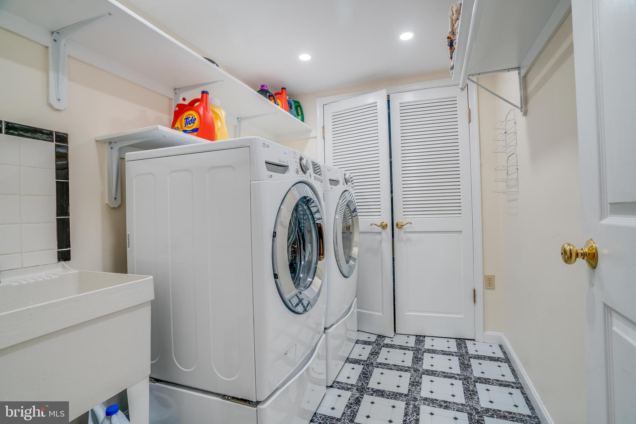 7205 Evans Mill Road McLean, VA 22101 - Photo 27 of 35 Laundry Room