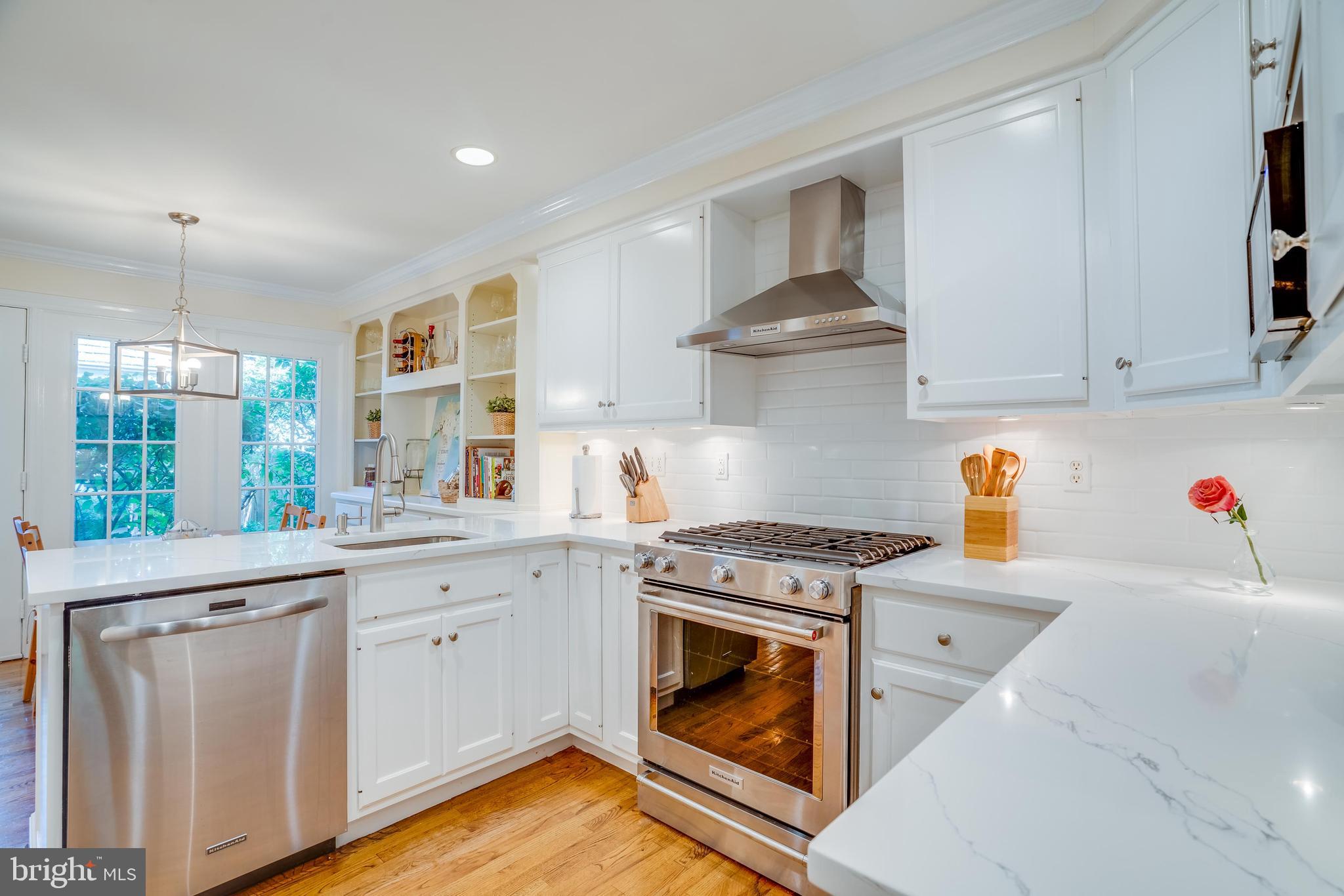 7205 Evans Mill Road McLean, VA 22101 - Photo 10 of 35 Kitchen