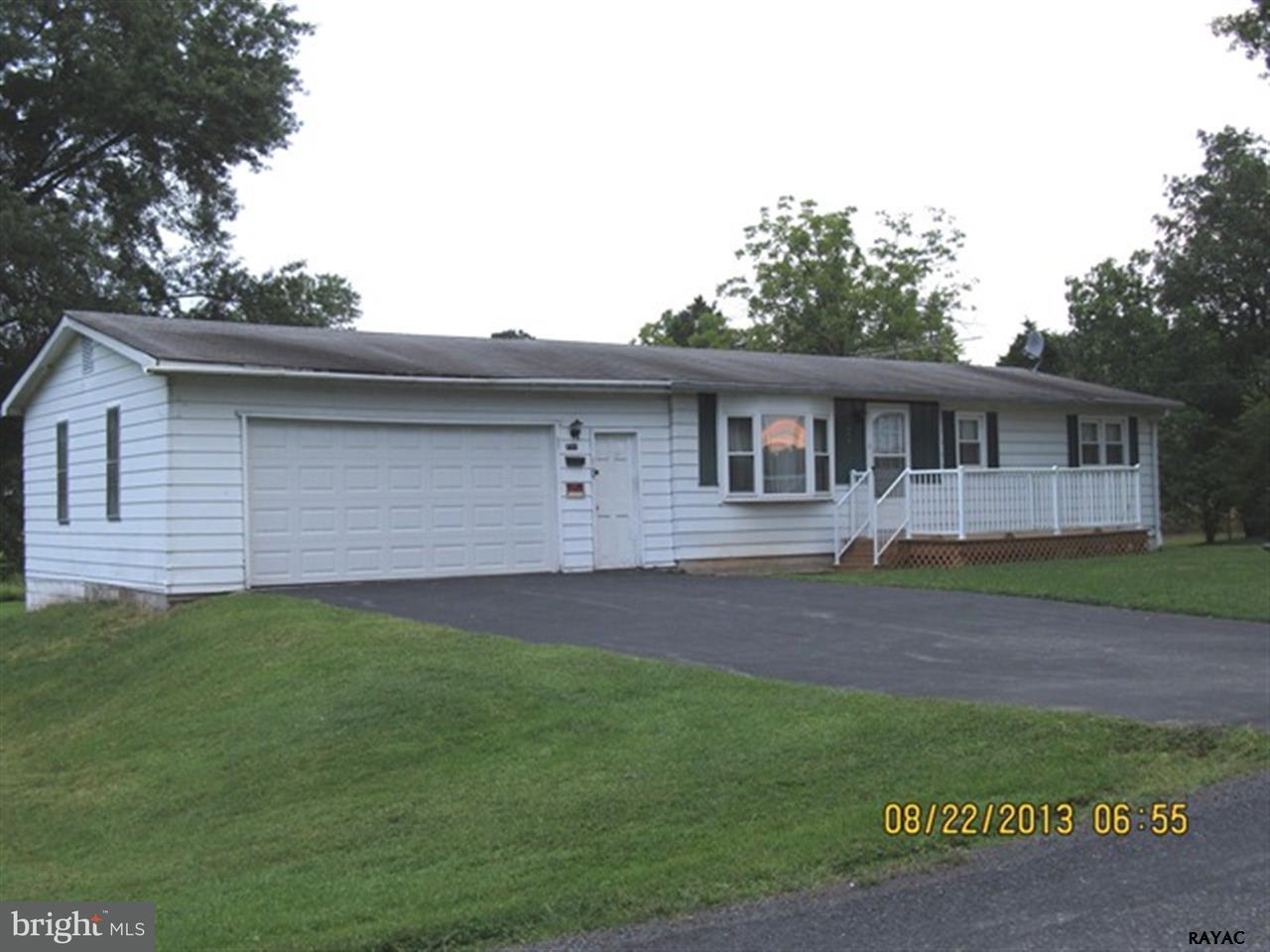 955 Hoffman Road Gettysburg, PA 17325 - Photo 2 of 31