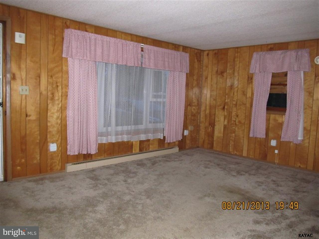 955 Hoffman Road Gettysburg, PA 17325 - Photo 3 of 31