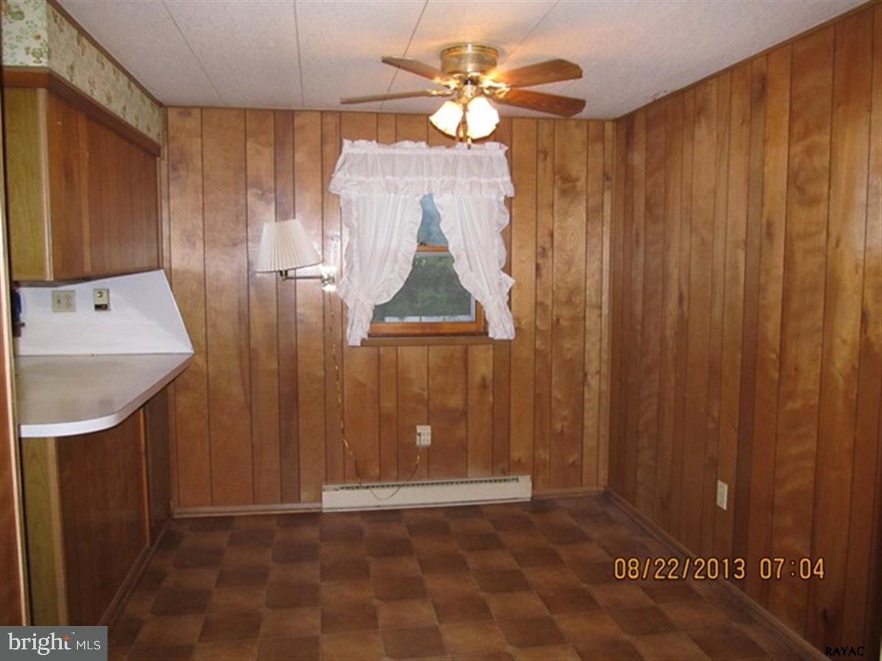 955 Hoffman Road Gettysburg, PA 17325 - Photo 4 of 31