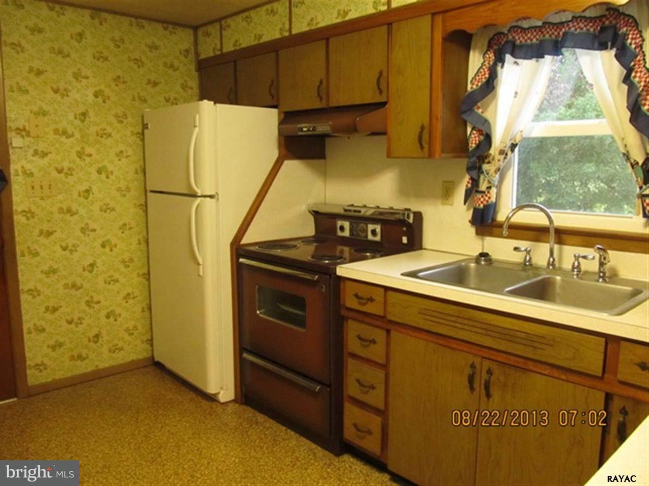 955 Hoffman Road Gettysburg, PA 17325 - Photo 6 of 31
