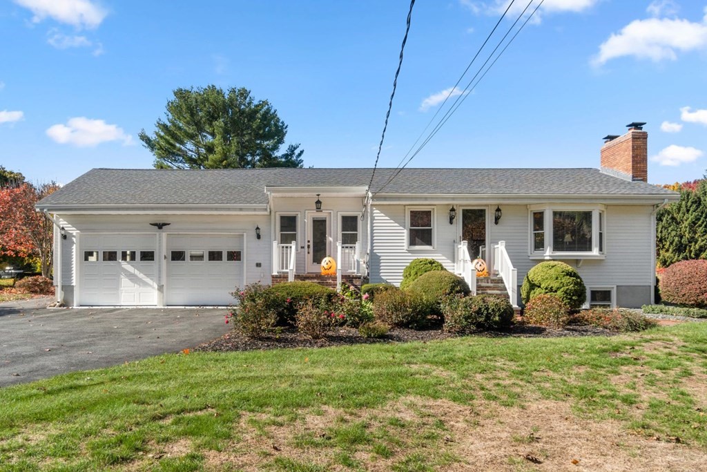 85 Landham Road Sudbury, MA 01776 - Photo 1 of 40 Gallery Image 1