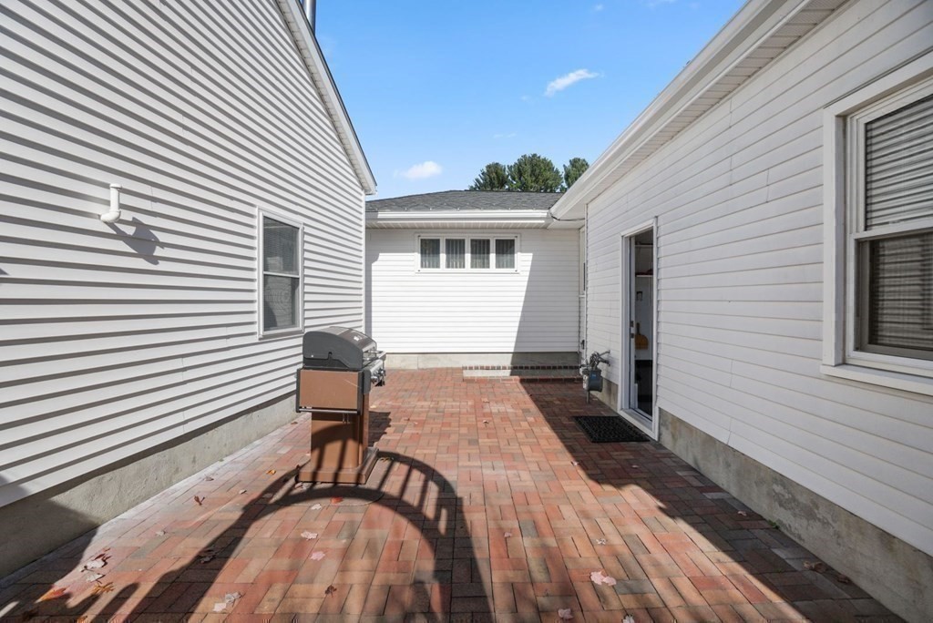 85 Landham Road Sudbury, MA 01776 - Photo 30 of 40 Gallery Image 30