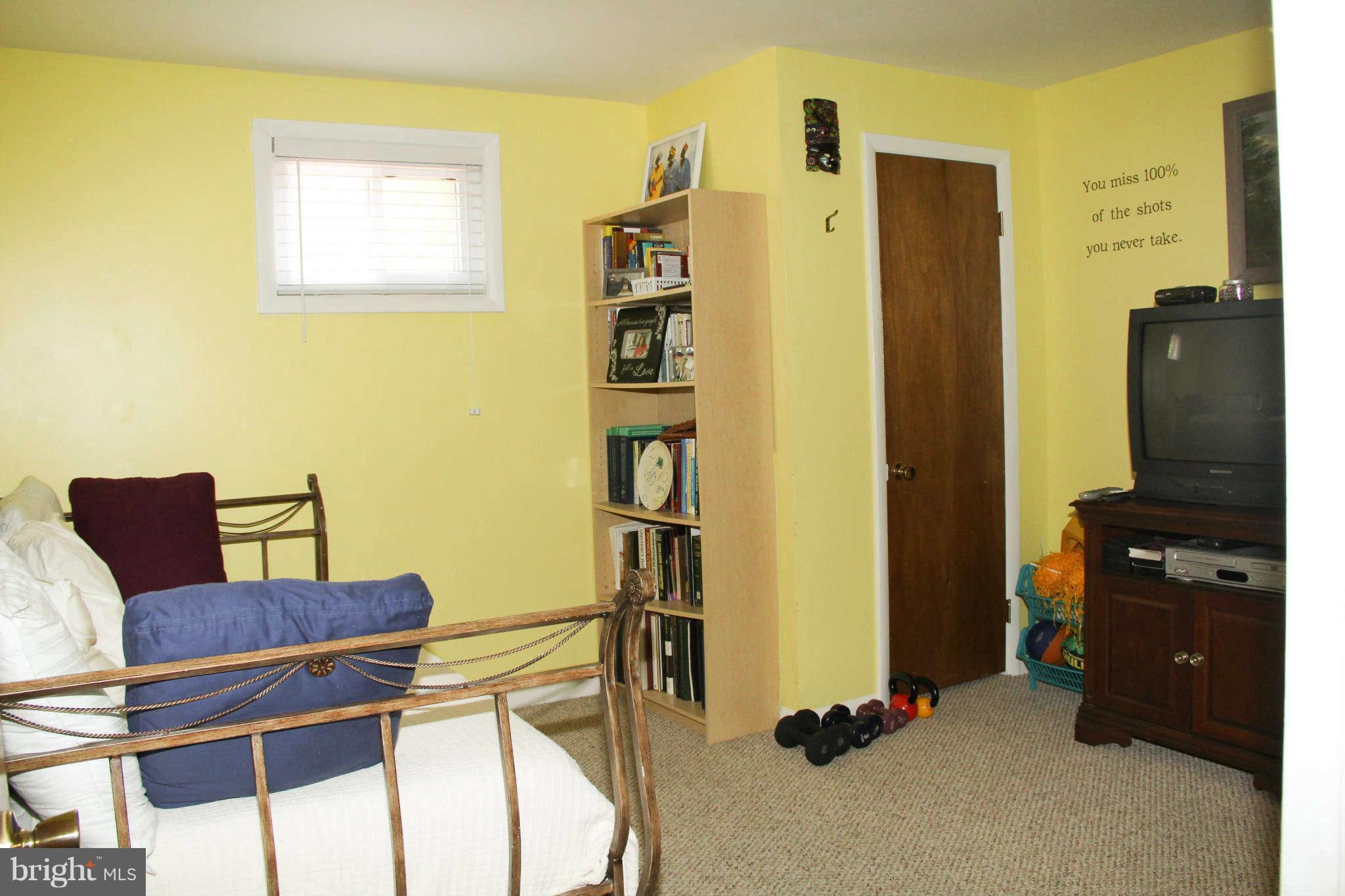 5902 Spell Road Clinton, MD 20735 - Photo 14 of 17 Bedroom