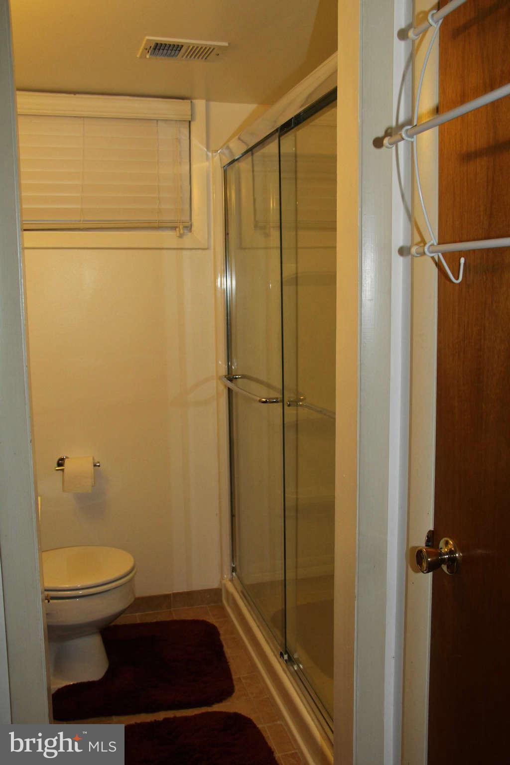 5902 Spell Road Clinton, MD 20735 - Photo 15 of 17 Bath