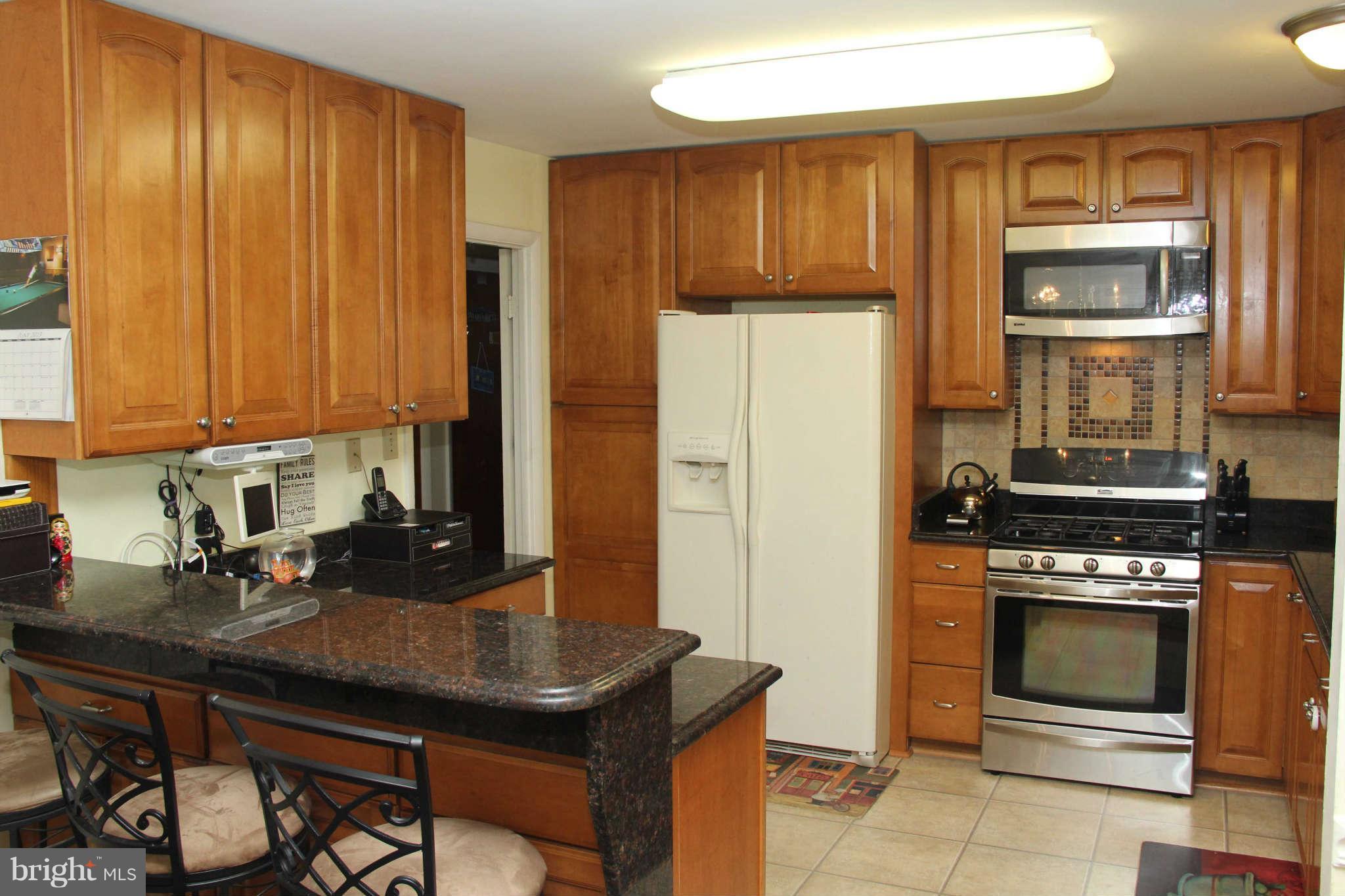 5902 Spell Road Clinton, MD 20735 - Photo 4 of 17 Kitchen