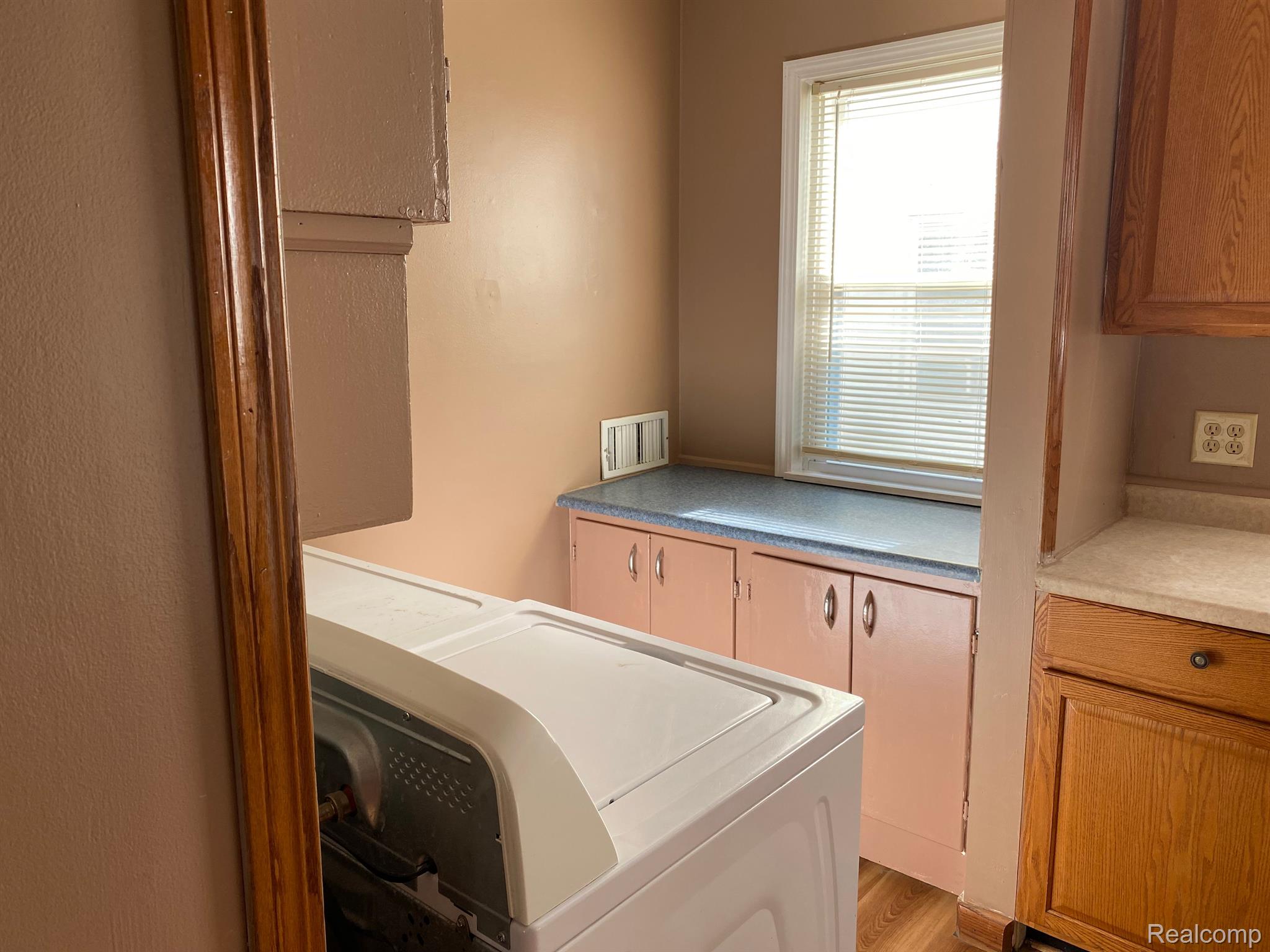 8302 Toepfer Road Warren, MI 48089 - Photo 13 of 17 Gallery Image 13