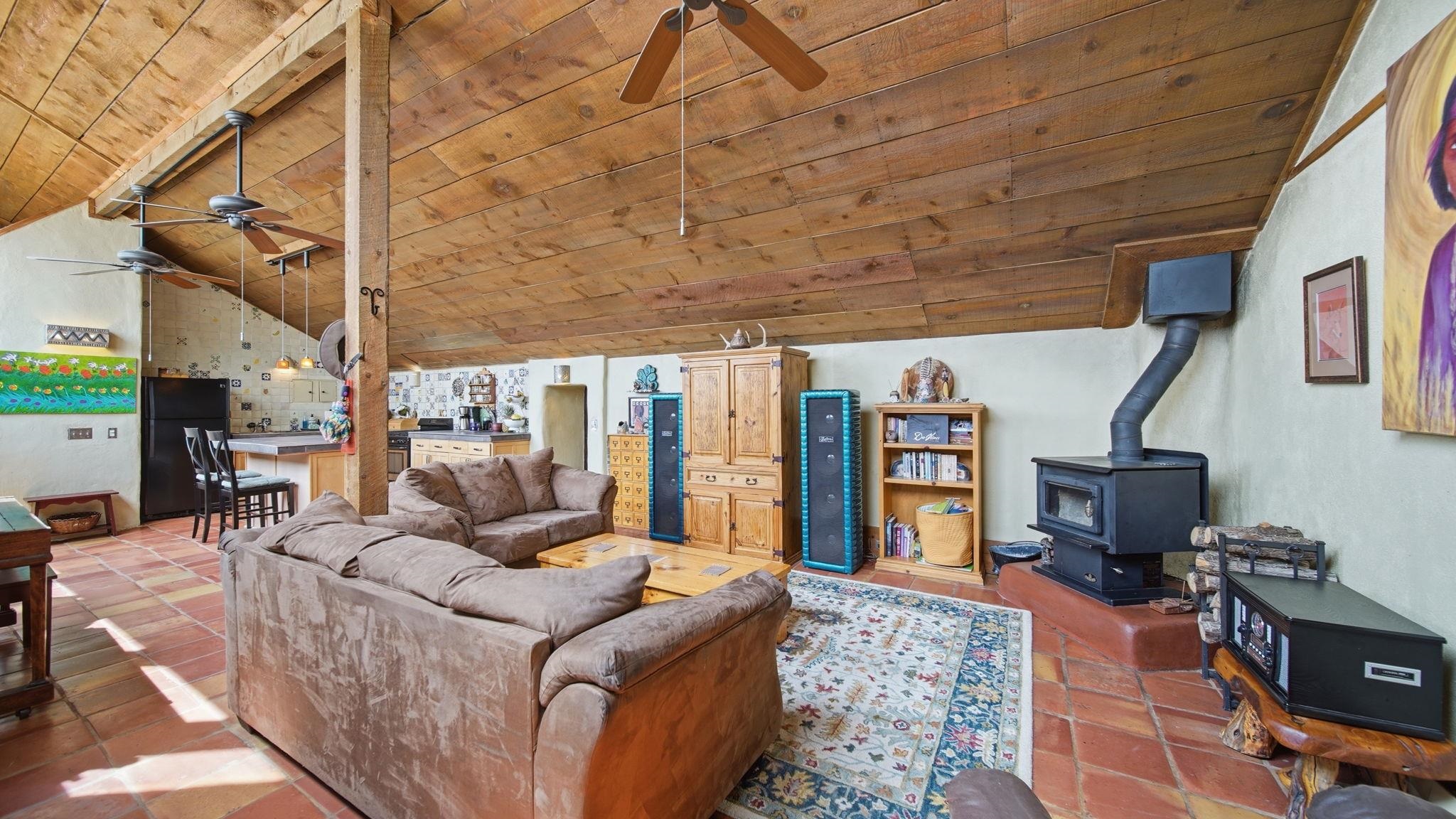 1218 Conejo Road El Prado, NM 87529 - Photo 5 of 32 Gallery Image 5