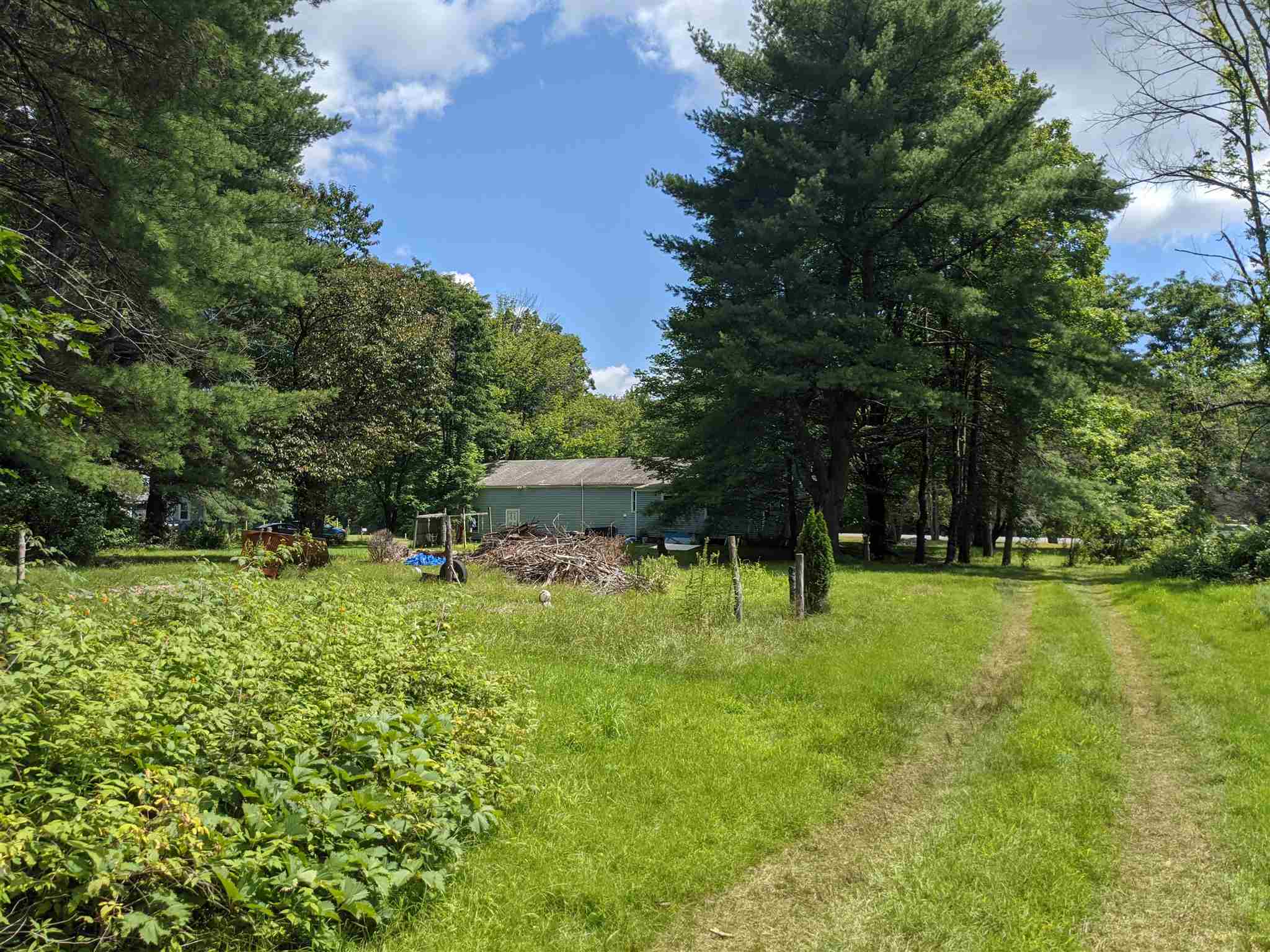 43 West Intervale Road Wilton, NH 03086 - Photo 2 of 25