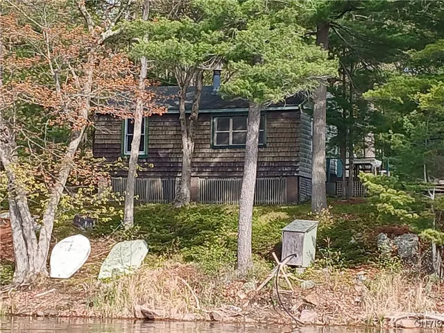 $349,500 | 43206 Murray, Clayton, NY 13624