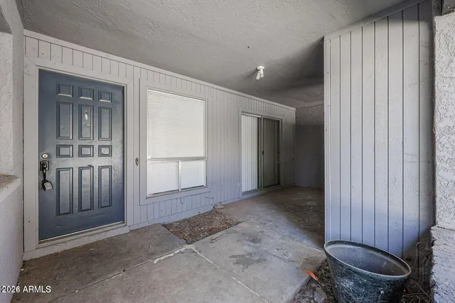 $1,250 | 9001 West Elm Street, Unit 7, Phoenix, AZ 85037