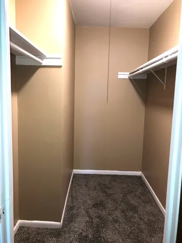 $1,400 | 1331 South Finley Road, Unit 208, Lombard, IL 60148