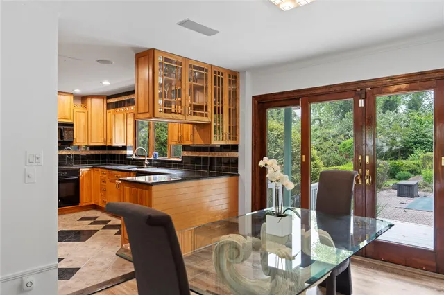 $1,199,000 | 16 Eastland Drive, Glen Cove, NY 11542