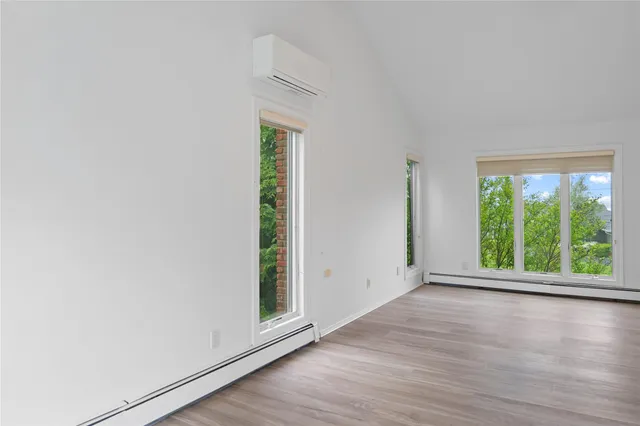 $1,199,000 | 16 Eastland Drive, Glen Cove, NY 11542