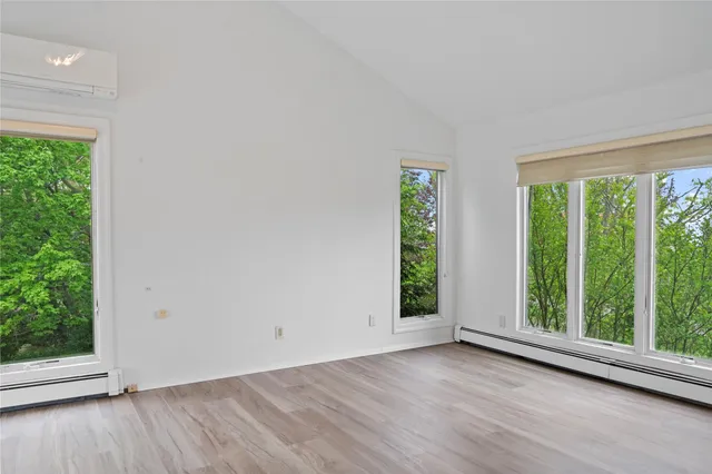 $1,199,000 | 16 Eastland Drive, Glen Cove, NY 11542