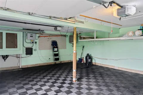 $1,199,000 | 16 Eastland Drive, Glen Cove, NY 11542