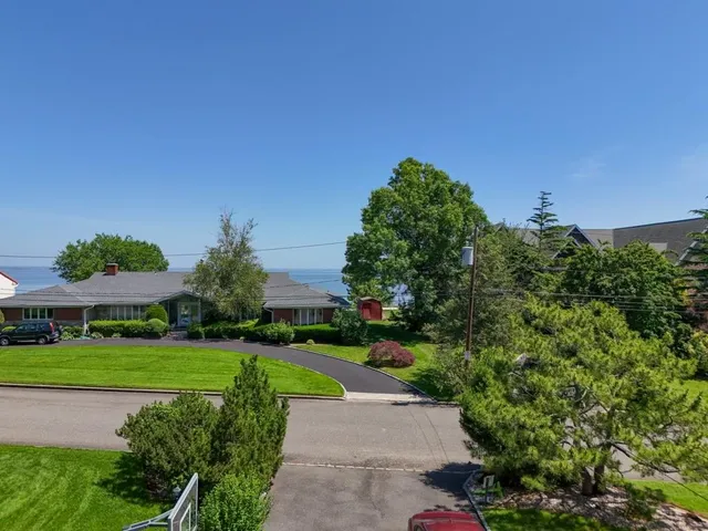 $1,199,000 | 16 Eastland Drive, Glen Cove, NY 11542