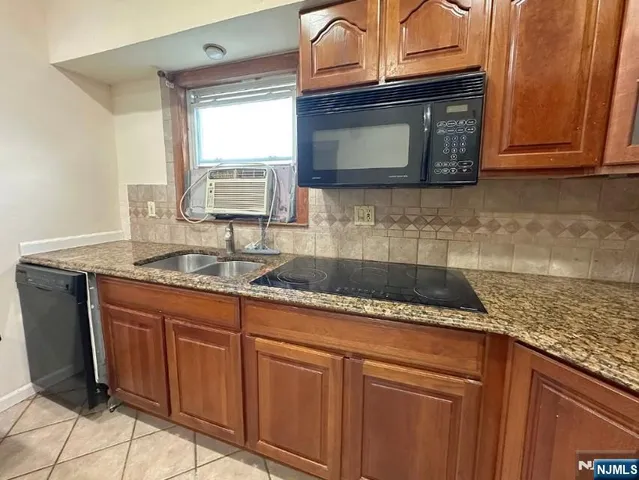 $2,300 | 270 Pacific Street, Unit 3, Paterson, NJ 07503