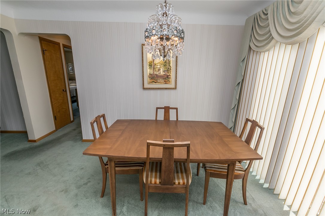 1402 Sunview Road Lyndhurst, OH 44124 - Photo 16 of 35