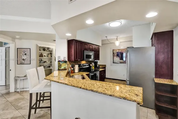 $3,000 | 3155 Northeast 184th Street, Unit 8103, Aventura, FL 33160