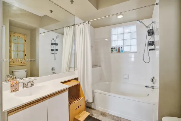 $3,000 | 3155 Northeast 184th Street, Unit 8103, Aventura, FL 33160