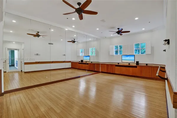 $3,000 | 3155 Northeast 184th Street, Unit 8103, Aventura, FL 33160