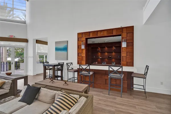 $3,000 | 3155 Northeast 184th Street, Unit 8103, Aventura, FL 33160