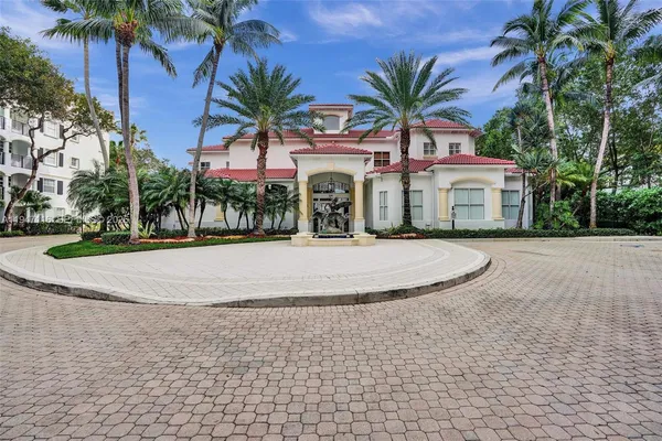 $3,000 | 3155 Northeast 184th Street, Unit 8103, Aventura, FL 33160