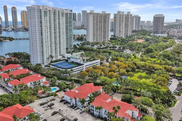 $3,000 | 3155 Northeast 184th Street, Unit 8103, Aventura, FL 33160