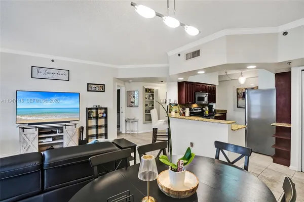 $3,000 | 3155 Northeast 184th Street, Unit 8103, Aventura, FL 33160