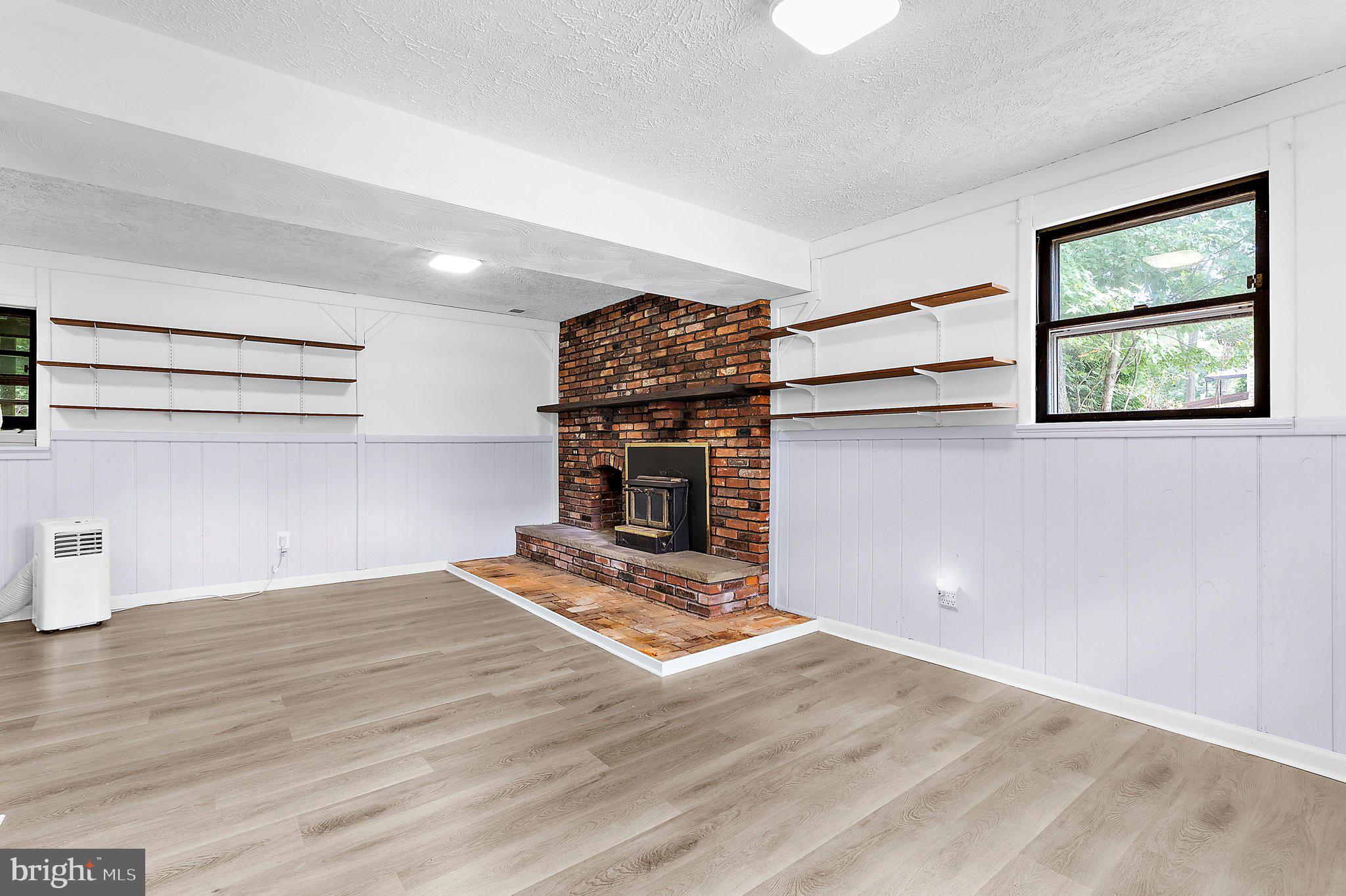 130 Circle Road Pasadena, MD 21122 - Photo 35 of 49