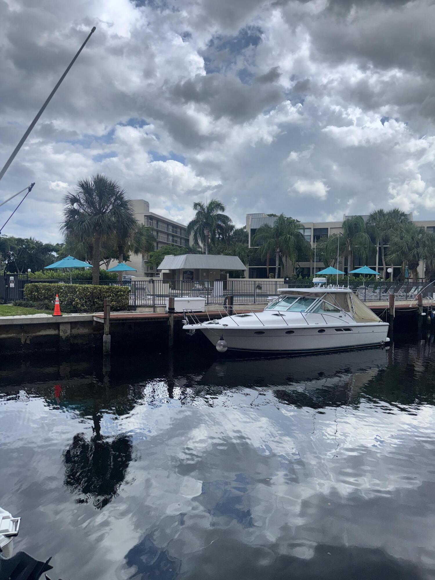 9 Royal Palm Way, Unit 102 Boca Raton, FL 33432 - Photo 25 of 29 View From Dock