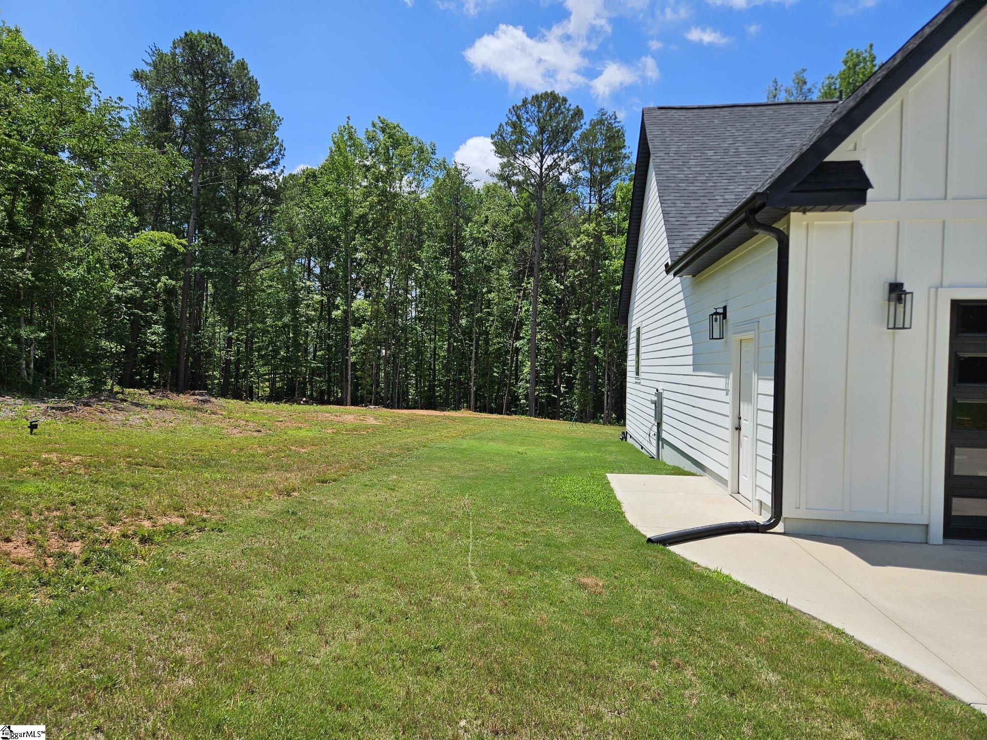 4220 North Blue Ridge Drive Greer, SC 29651 - Photo 6 of 33