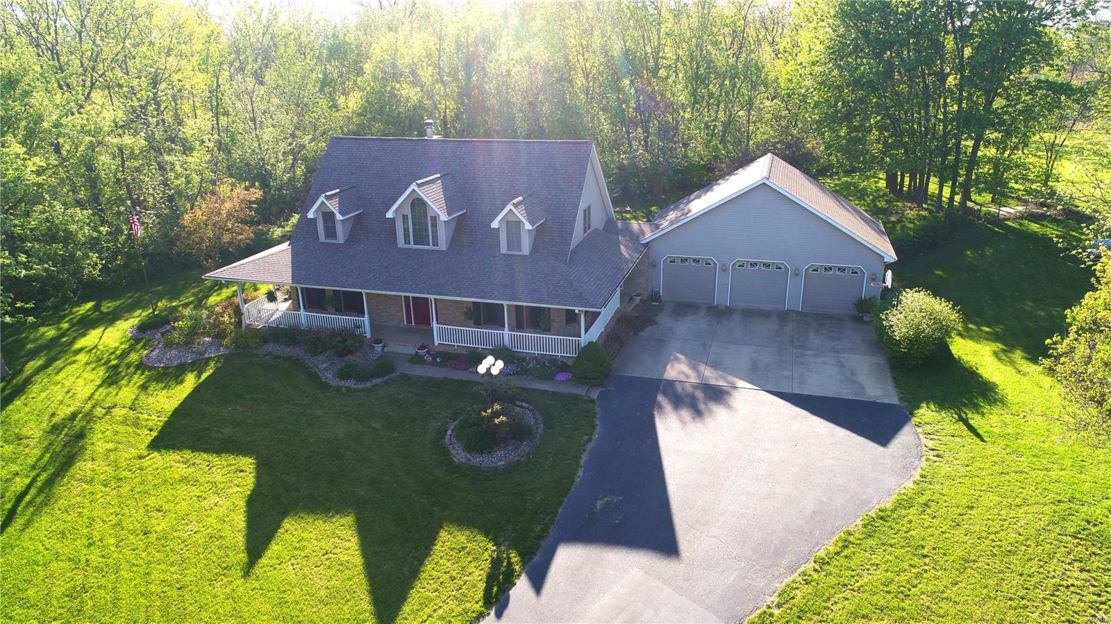 1339 Springvalley Road Troy, IL 62294 - Photo 2 of 72