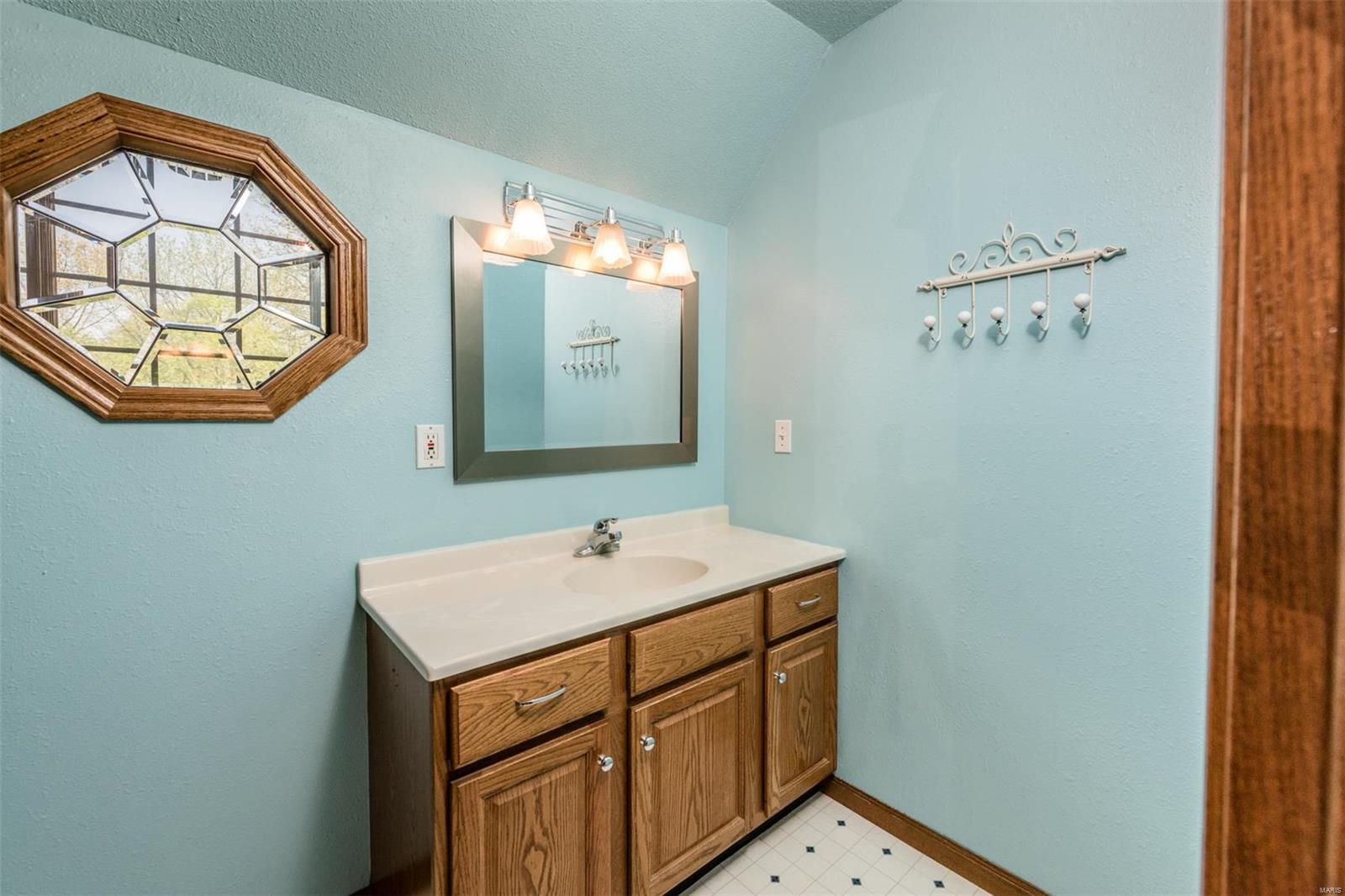 1339 Springvalley Road Troy, IL 62294 - Photo 32 of 72