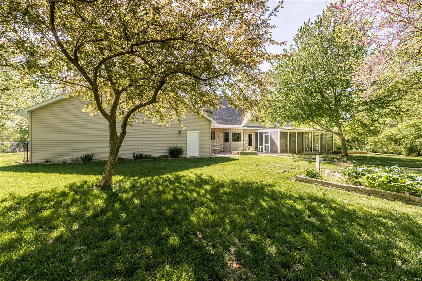 1339 Springvalley Road Troy, IL 62294 - Photo 67 of 72